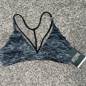 NWT VS sports bra